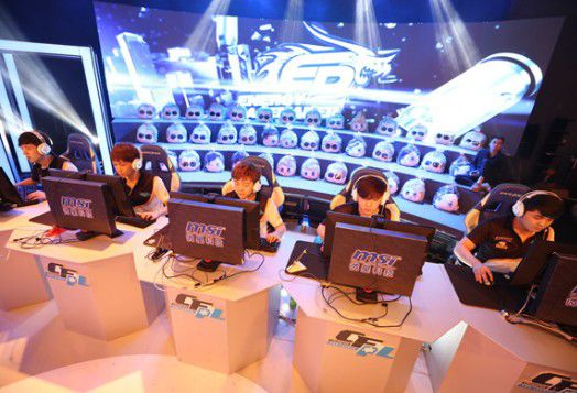 冷静讨论与 冷静讨论与